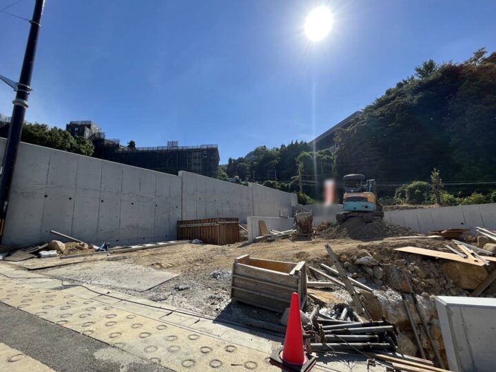 生駒市仲之町：土地