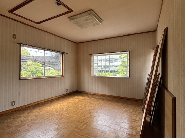 天理市守目堂町：店舗付き住宅