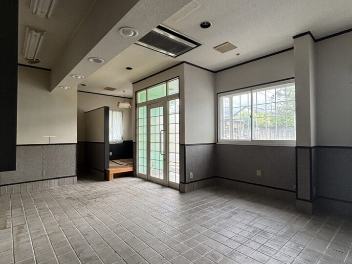 天理市守目堂町：店舗付き住宅