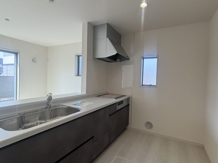 天理市二階堂上ノ庄町12期2・3号棟：新築戸建