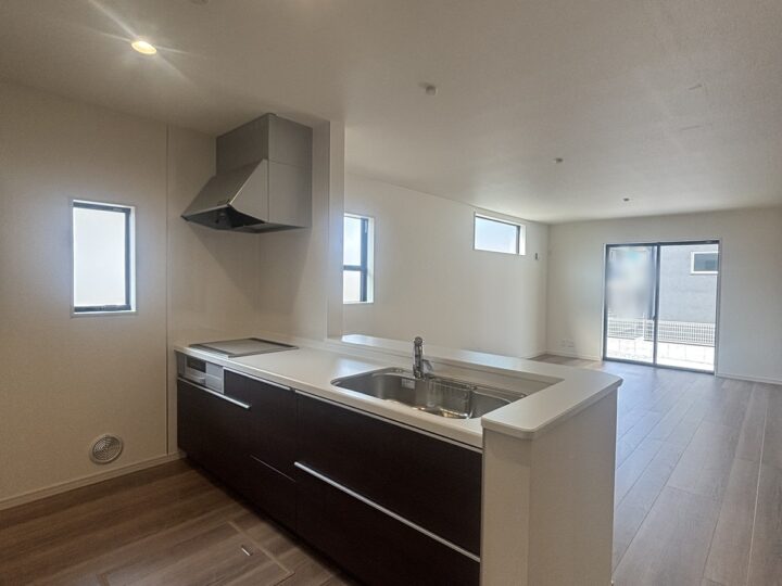 天理市二階堂上ノ庄町12期2・3号棟：新築戸建